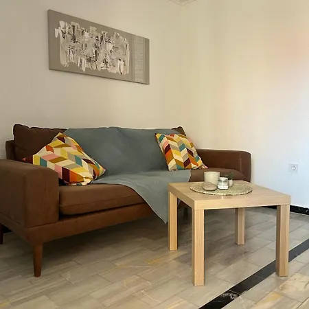 Apj Emperadores With Swimming Pool, 100 M From La Mata *